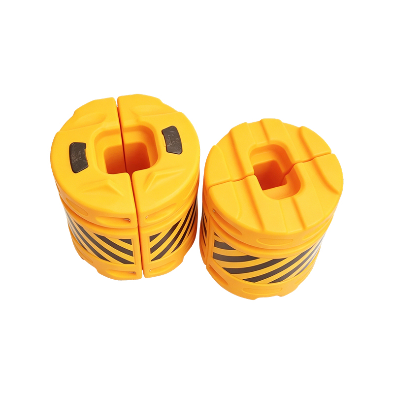 กระบอกป้องกันการกระแทกจราจร HDPE แบบรวมโมดูลาร์พร้อมแผ่นสะท้อนแสง