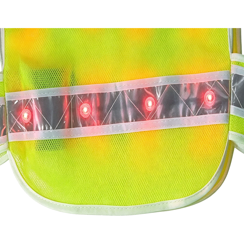 เสื้อชูชีพสะท้อนแสง LED แบบเรืองแสงที่ใช้งานอยู่